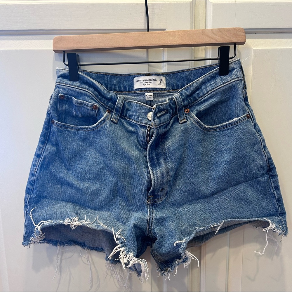 Abercrombie & Fitch High Rise Mom Short 4”